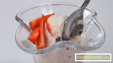 Cea mai delicioasă înghețată de căpșuni